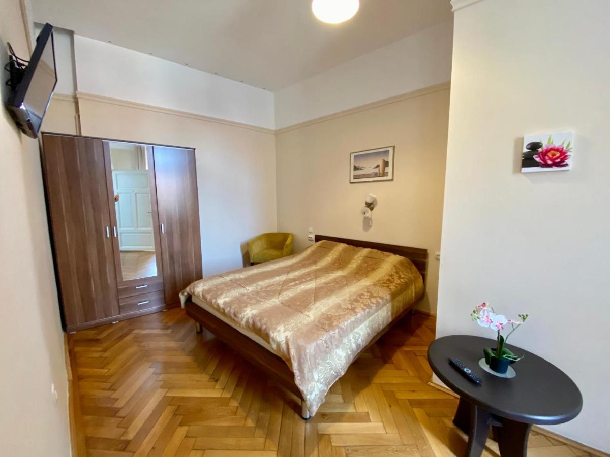 Casa Balcescu Hotell Braşov Eksteriør bilde