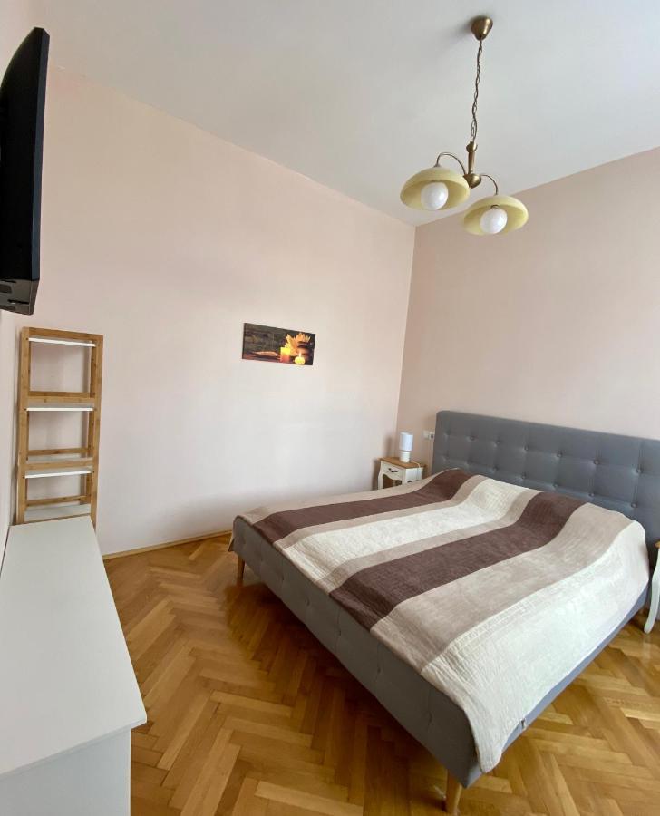 Casa Balcescu Hotell Braşov Eksteriør bilde